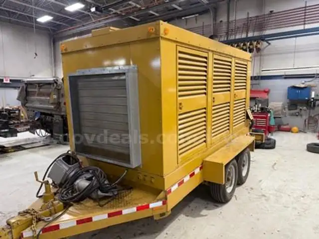 Portable Caterpillar Generator  225 - 250kW  ** Low Hours **