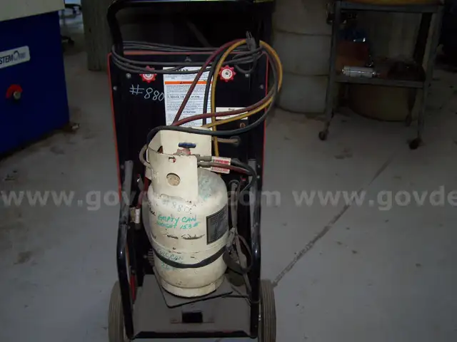R12 A/C Reclaiming Machine
