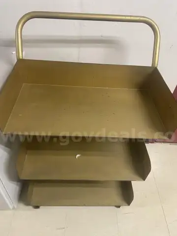 Rolling Library Book Cart and desk lamp - Lot 186