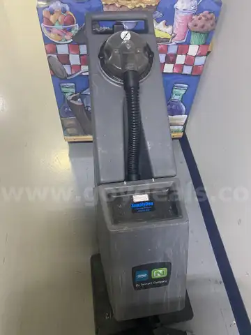 Tennant carpet extractor - Item 226