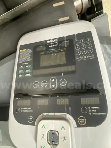 Precor EFX 546i Experience Elliptical Cross-Trainer