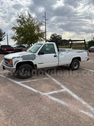 1999 Chevrolet C2500 2WD