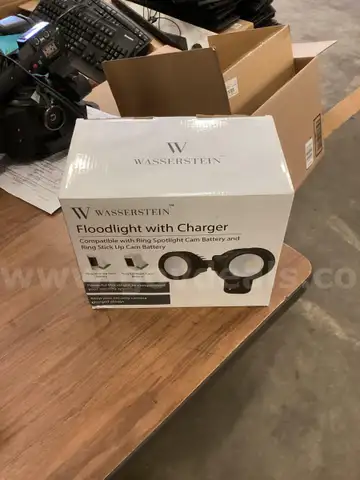 Floodlights, Wasserstein with Charger