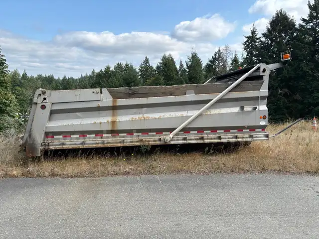 10/12 yard Dump Truck Box