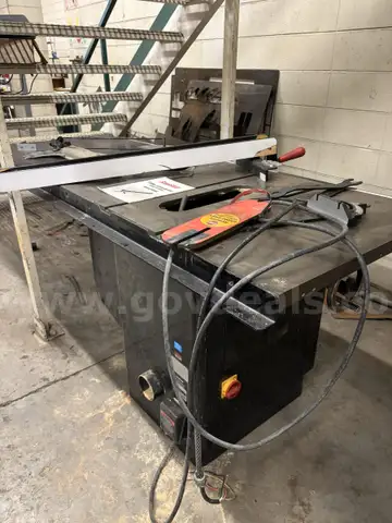 Saw Stop Table Saw