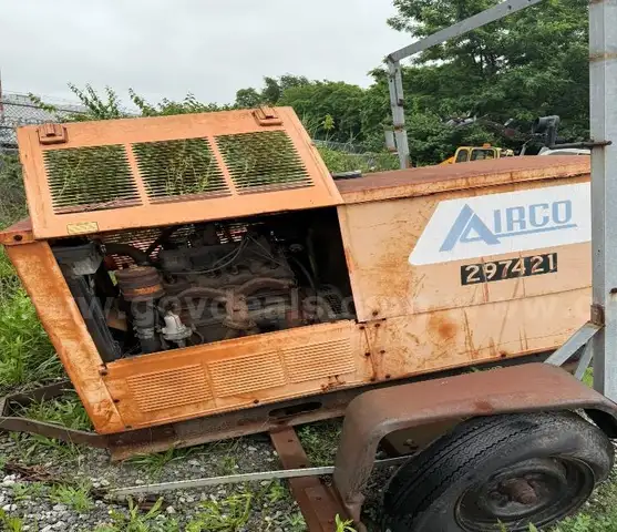 AIRCO Yellow Jacket Weldee-J AC/DC welding &#x26; power Generator-  AS-IS