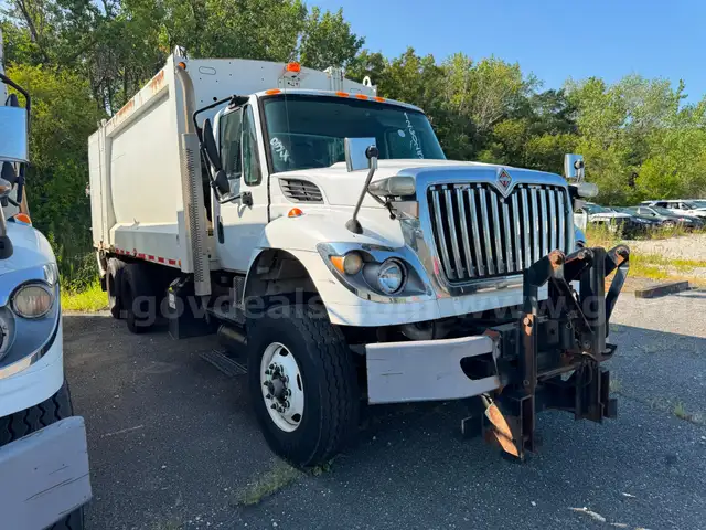 2012 International 7400 25YD COMPACTOR / 126025 - LOT34 - NR