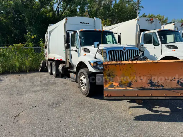 2012 International 7400 20YD COMPACTOR / 126037 - LOT29 - R