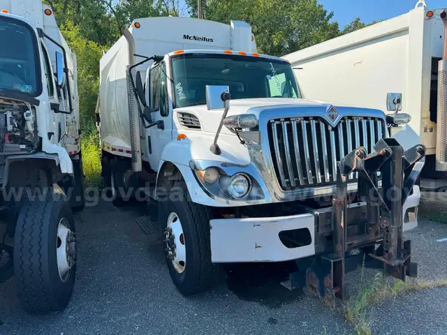 2012 International 7400 20YD COMPACTOR / 126051 - LOT32 - NR