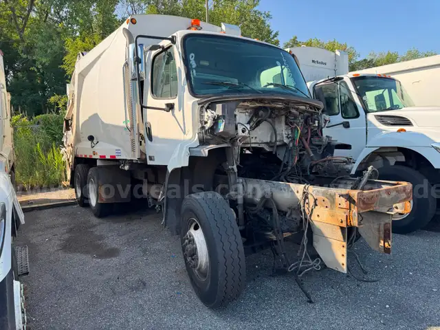2016 Freightliner 108SD 20YD COMPACTOR / 165078 - LOT31 - R