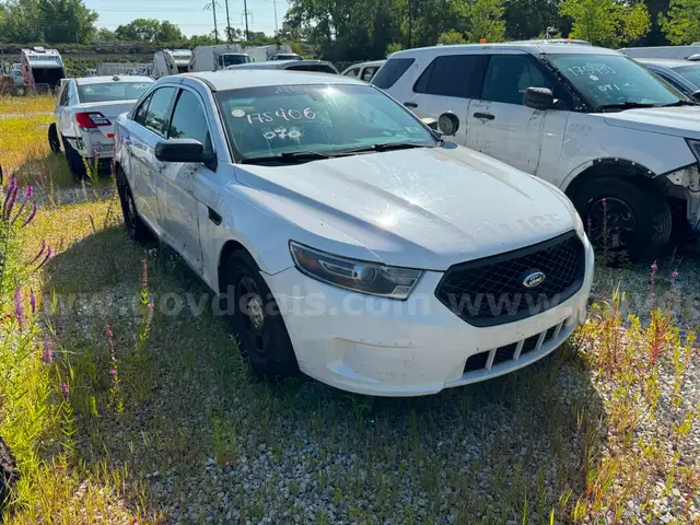 2017 Ford INTERCEPTOR SEDAN FWD / 175406 - LOT70 - R
