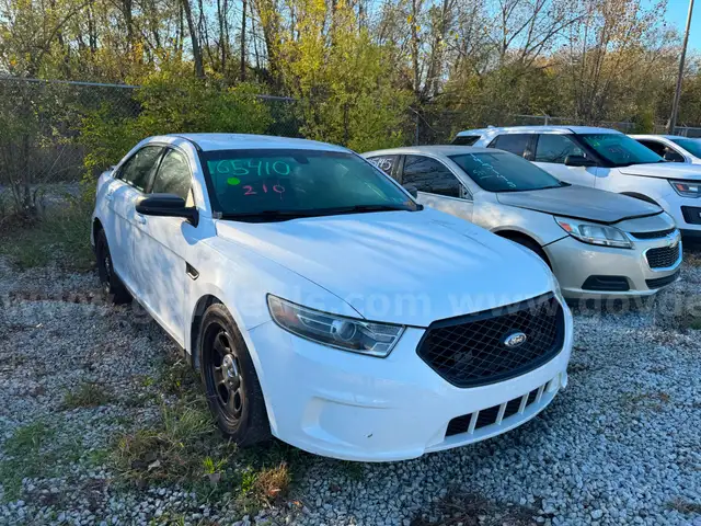 2016 Ford Interceptor Sedan LOT210-165410-R