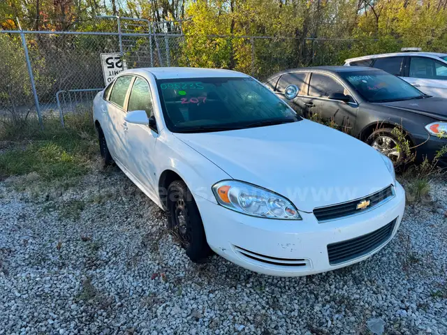 2009 Chevrolet Impala Fwd Sedan / 095235 - LOT207 -R