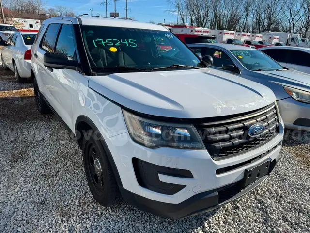 2017 Ford Interceptor LOT346-175245-R