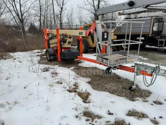 2006 JLG T500J 40FT Trailer Mounted Aerial Lift / LOT435 - 060082 - NR