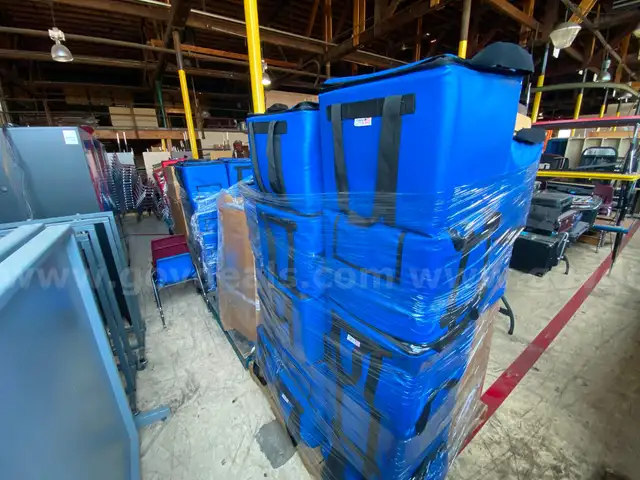 Approx. 105 Insulated Bags