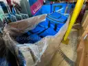 Approx. 105 Insulated Bags