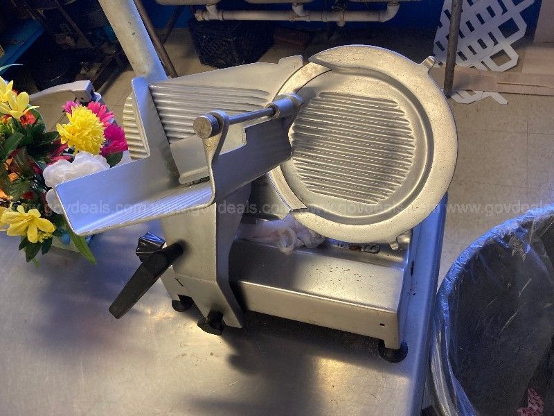 HOBART 610 Meat Slicer | GovDeals