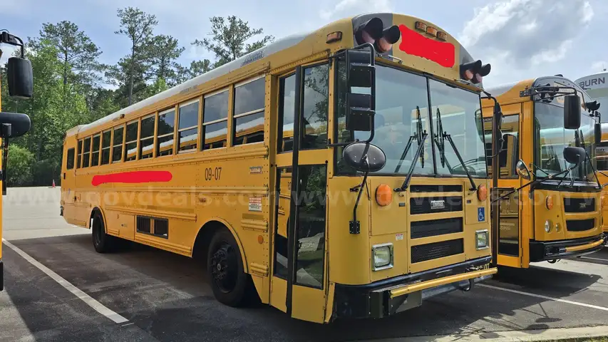 2010 Thomas Bus
