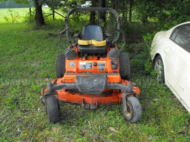 Kubota Zero Turn 60 inch mower