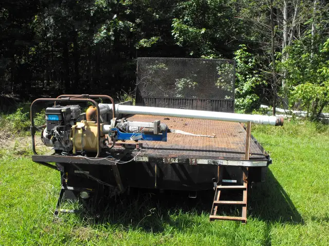 Truck Bed with underbelly tank