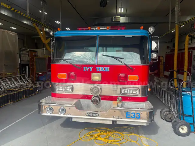 1986 Pierce Sabre Firetruck