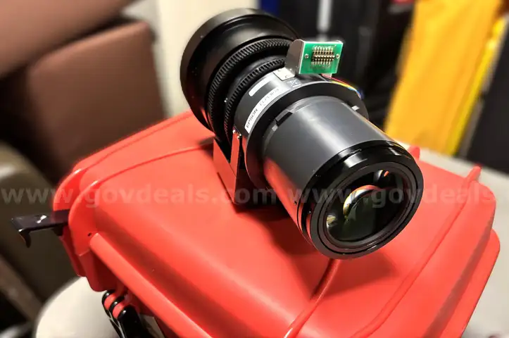 Epson ELPLW04 Wide Zoom Lens (with Case)