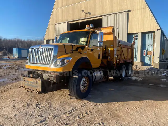 2011 International WorkStar 7600