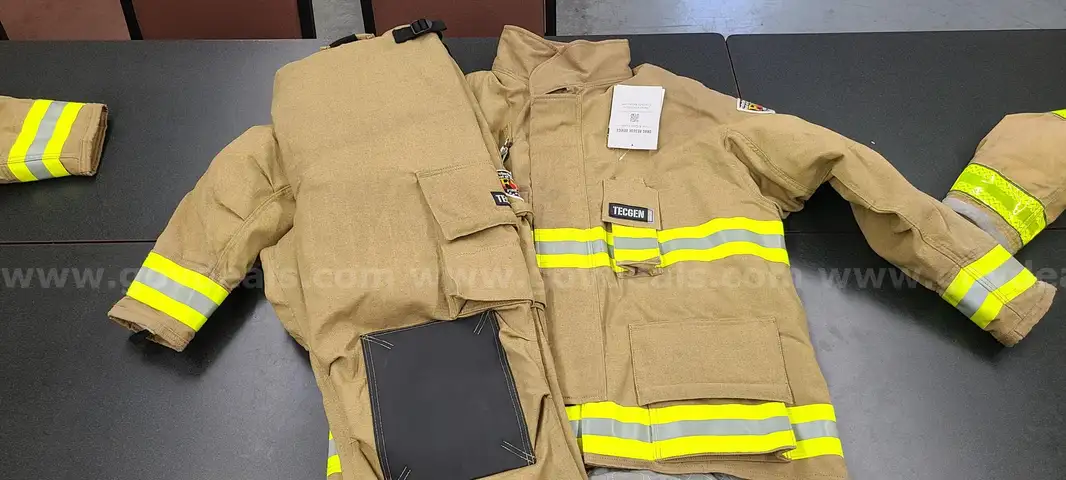 FireDex Bunker Gear Jacket 52/32 Pants : 50/32