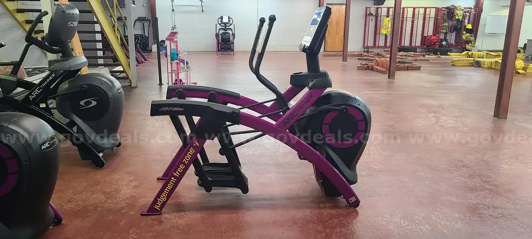 Used Life Fitness Total Body Arc Trainer