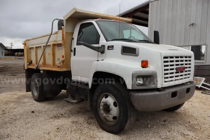 2006 GMC C8500 Dump Truck