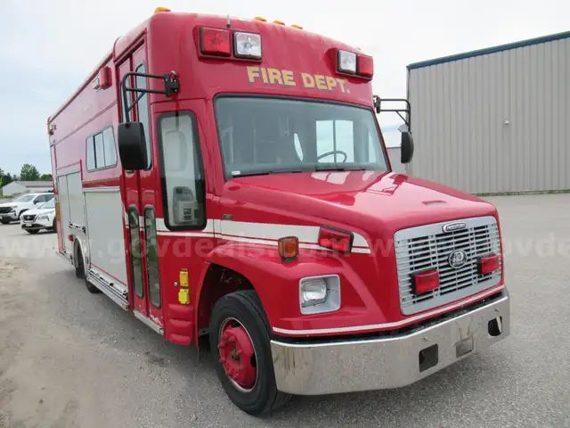 2003 Freightliner FB65 Fire Rescue