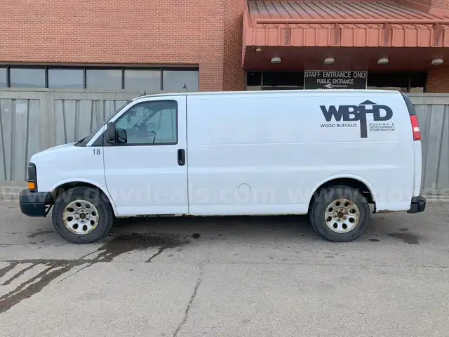 2014 Chevrolet Express CARGO VAN 5.3L V8 OHV 16V