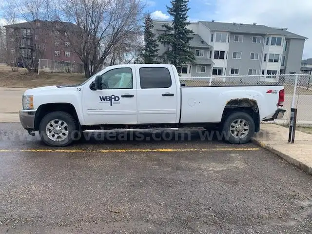 2013 Chevrolet Silverado 3500HD LT Crew Cab 4WD