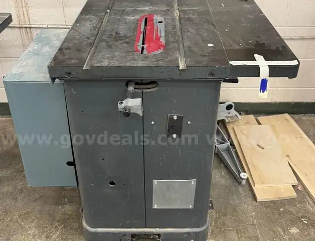 Rockwell/Delta Table Saw (item 17)