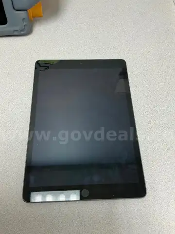 **One (1) Apple iPad (8th Generation 32gb)**