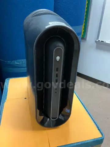 **One (1) Alienware Aurora R12**