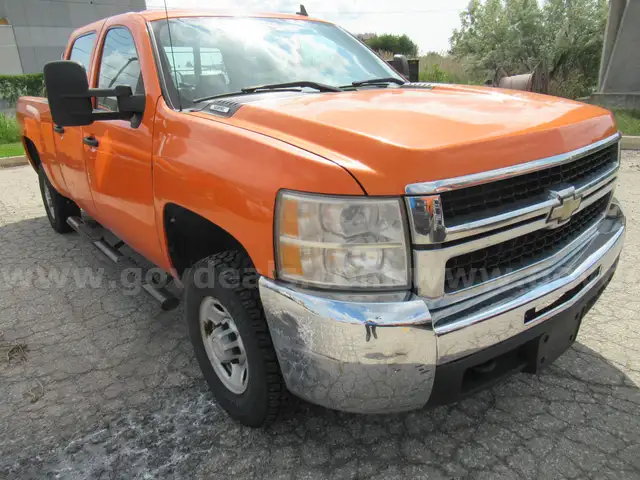 2009 Chevrolet Silverado 2500HD Work Truck Crew Cab 2WD