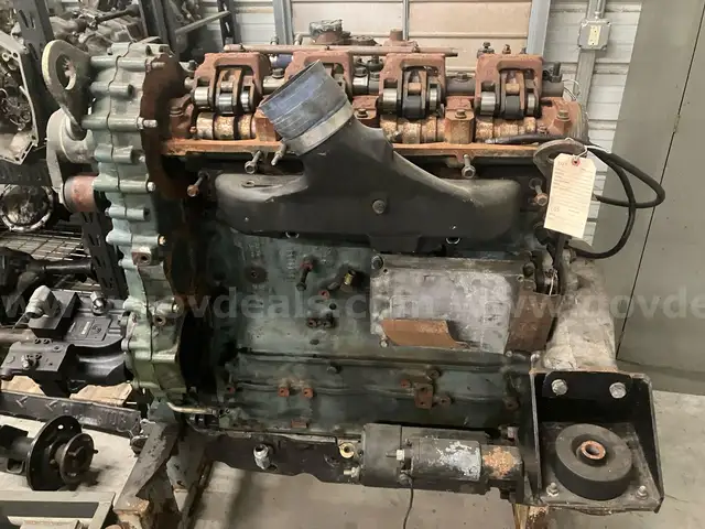 Detroit Diesel on stand