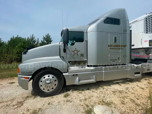 1996 Kenworth T600
