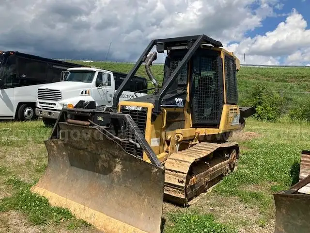 2005 CATERPILLAR D3G DOZER