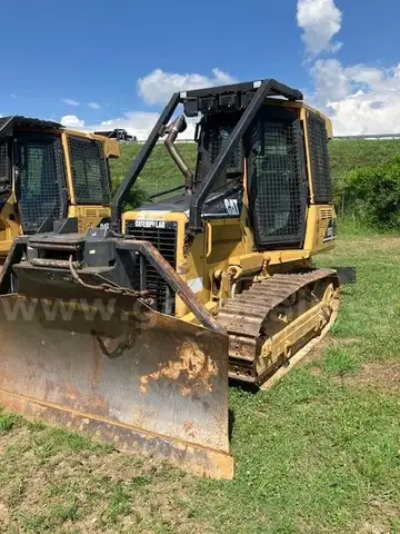 2005 CATERPILLAR D3G DOZER