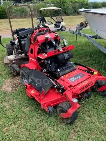 2017 GRAVELY PROSTANCE MOWER