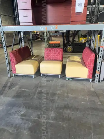 CHAIR-LOVESEAT SET