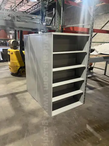 METAL SHELVES QTY-4