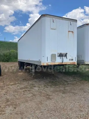 1993 TRAILMOBILE 30&#x27; PUP BOX TRAILER