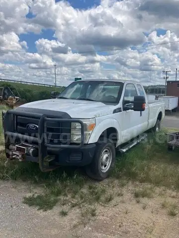 2013 FORD F250 4WD SUPER CAB