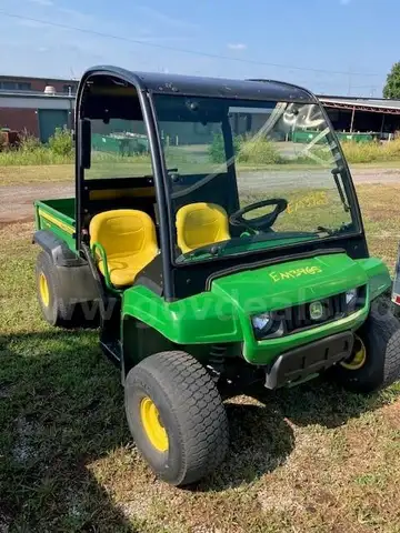 2018 JOHN DEERE GATOR 4X2