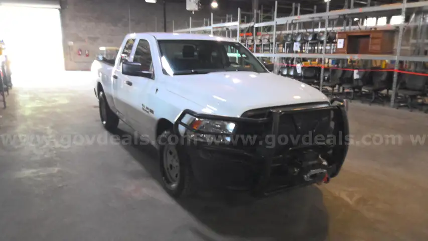 2016 DODGE RAM 1500 4WD QUAD CAB