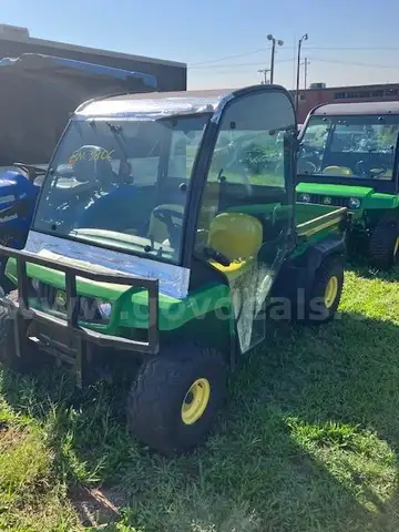 2017 JOHN DEERE GATOR